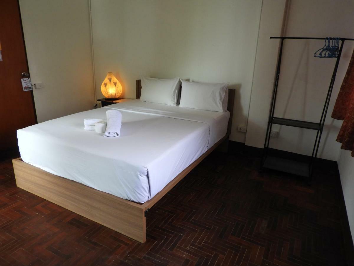 P'Lyn House Hotell Chiang Mai Eksteriør bilde