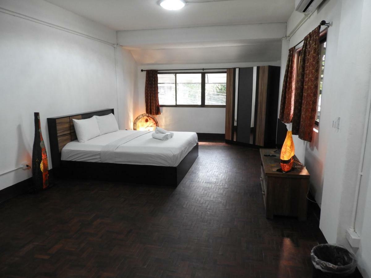 P'Lyn House Hotell Chiang Mai Eksteriør bilde